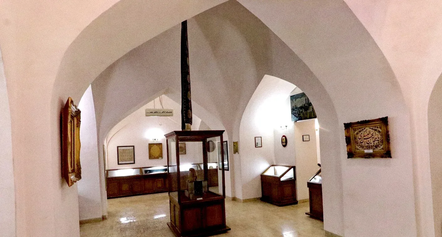 موزه هدایای خامنه