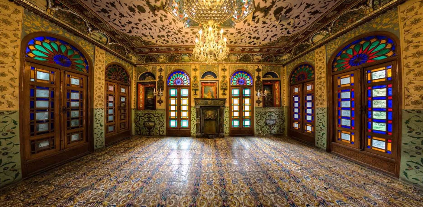 موزه نیروی دریایی سپاه (کاخ فرح آباد)