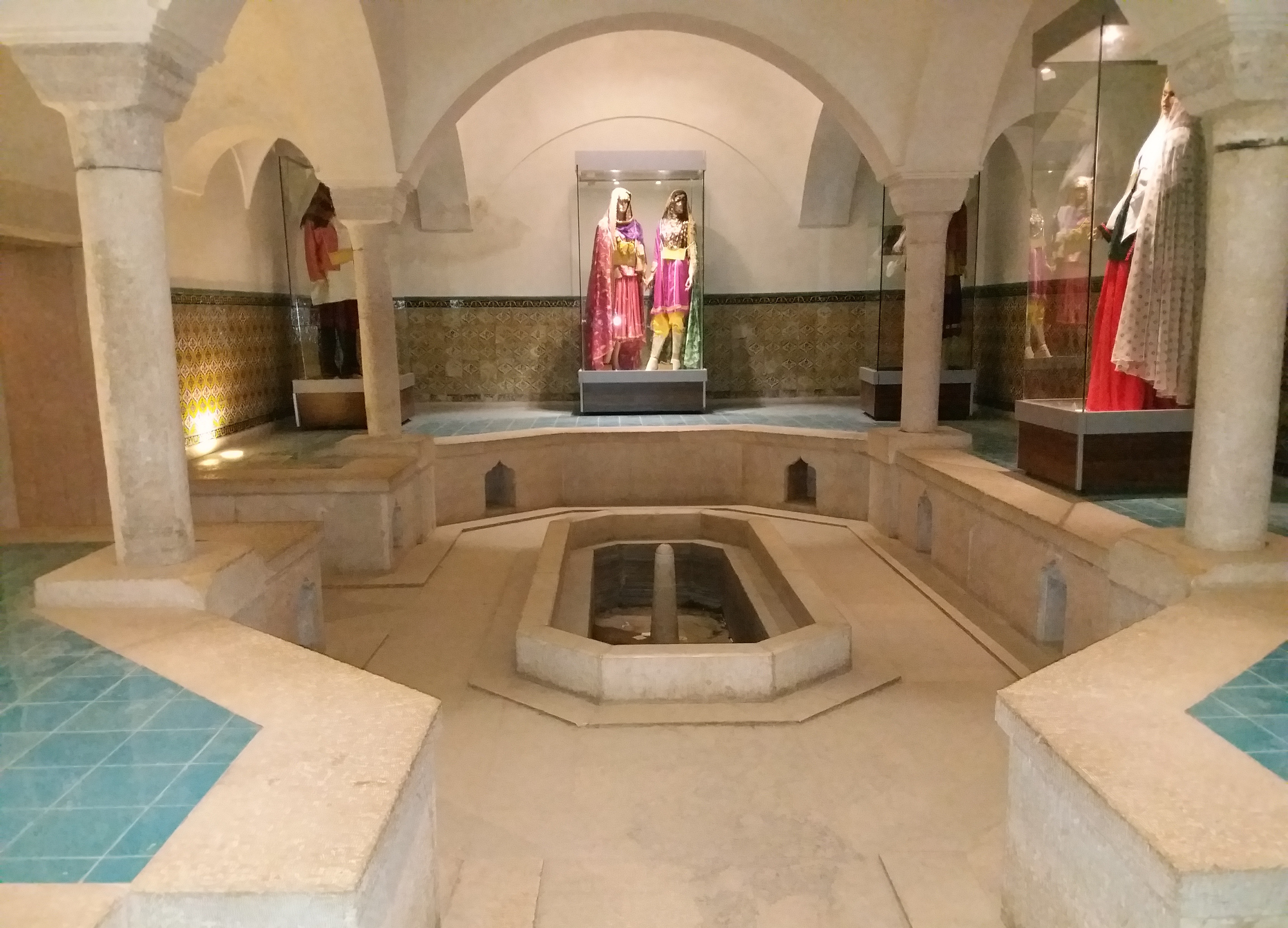 موزه حمام زنانه گنجعلی خان 
