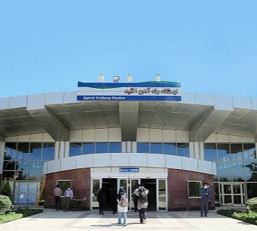 ایستگاه راه‌آهن اقلید