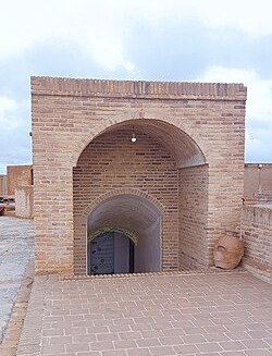 موزه مردم شناسی فردوس (حمام تاریخی خیروز)
