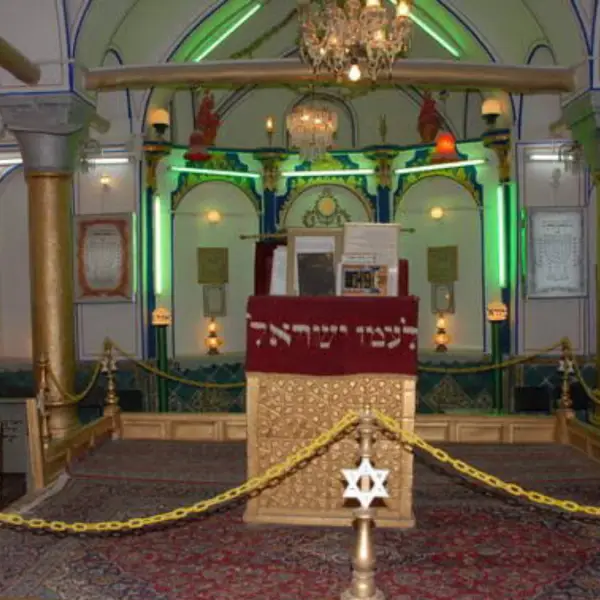 کنیسه بزرگ (میراخور)